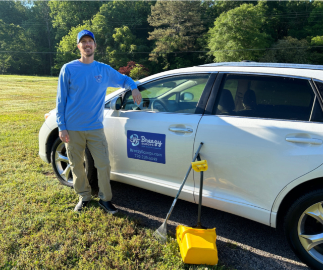 breezy scoops poop scooper in yard